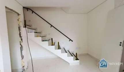 Sobrado Triplex com 2 Quartos na Tupi em Praia Grande/SP