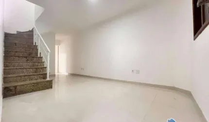 Sobrado com 2 Quartos no Maracanã em Praia Grande/SP