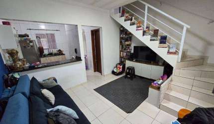 Sobrado à venda em condomínio no bairro Sítio do Campo – 2 quartos, 1 banheiro, cozinha e 1 vaga – 65m²