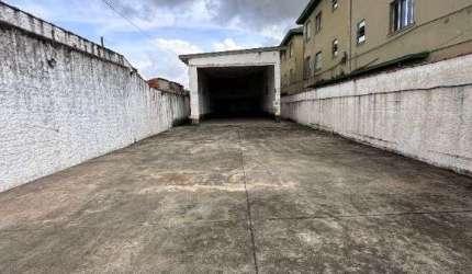 Galpão para Locação no Bairro Macuco – Santos/SP | 300m² de Área Construída em Terreno de 500m²