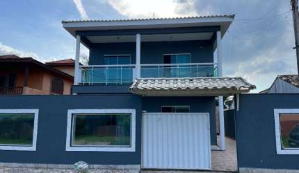 Imóvel Espetacular de Quatro Quartos no Verão Vermelho 2