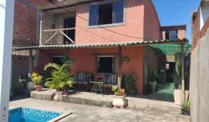 Casa com 4 quartos à venda em Unamar