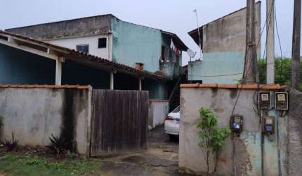 OPORTUNIDADE 1 CASA DE 1 QUARTO E 3 KITNETS A VENDA