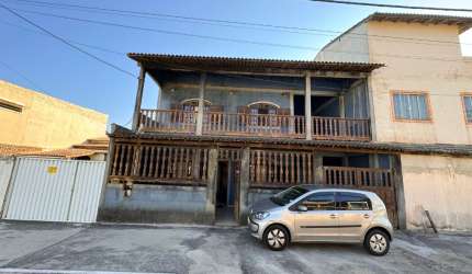 Linda casa em Unamar a 50 m da praia