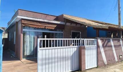 Casa de 2 quartos no condominio gravata 2