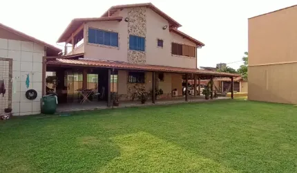 Casa com Amplo Terreno em   Rio das Ostras!
