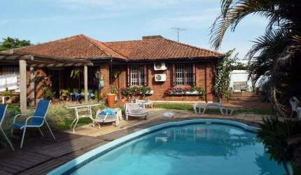 Casa para Venda - 300m², 5 dormitórios, 5 vagas - Vila Nova