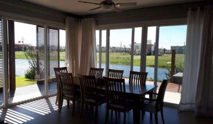 Casa Condominio para Venda - 324m², 4 dormitórios, sendo 4 suites, 3 vagas - Cen