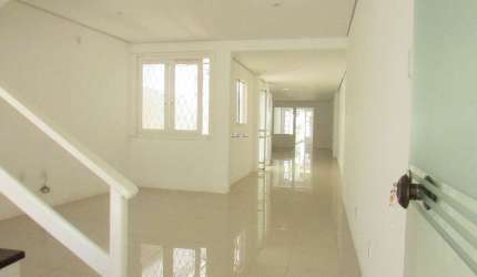 Casa para Venda - 280m², 3 dormitórios, Menino Deus