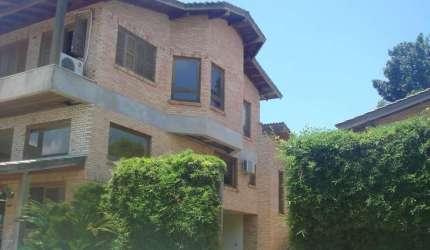 Casa para Venda - 780m², 5 dormitórios, sendo 3 suites, 4 vagas - Tristeza