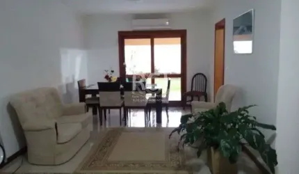 Casa para Venda - 350m², 4 dormitórios, sendo 1 suites, 2 vagas - Orico