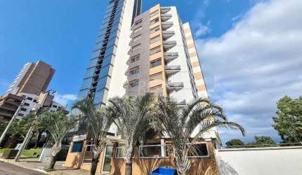 Apartamento para Venda - 209m², 3 dormitórios, sendo 1 suites, 4 vagas - Centro