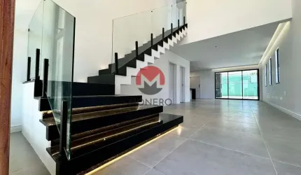 Casa Alto Padrão Casa Alphaville Terras 1 - Eusébio  266m2 Área Construída  330m2 Lote  100%Nascente  4 Suítes  Deck + Jardim + piscina