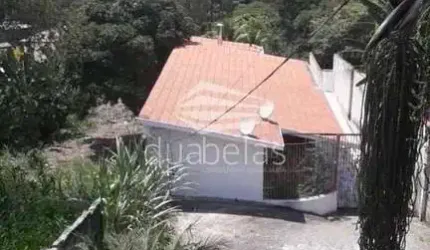 Vende-se uma chácara linda em Caçapava.