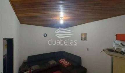 Vende - se uma Casa com edícula  no Santana.