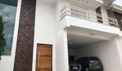 Linda Casa em Cruzeiro.