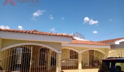 Casa em Vila Brasilia - São Carlos, SP
