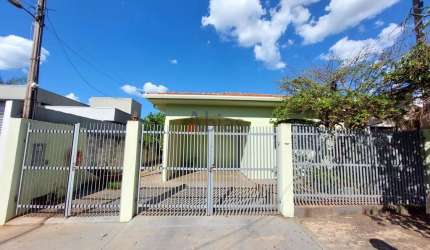 Casa em Residencial Samambaia - São Carlos