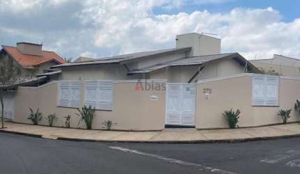 Casa à Venda em Jardim Acapulco - 3 Dormitórios por R$890k