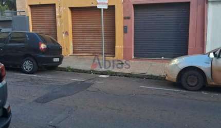 Casa Comercial em Centro - São Carlos