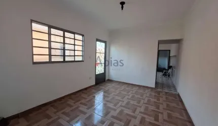 Vila Boa Vista-Residência c/2 quartos,sala, cozinha-1vaga
