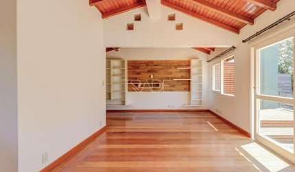 Casa com 3 quartos à venda na Rua dos Guaranis, 154, Espírito Santo, Porto Alegre por R$ 690.000