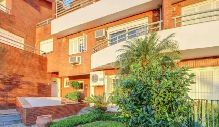 Casa em condomínio fechado com 4 quartos à venda na Rua Professor Doutor Milton Guerreiro, 270, Santa Tereza, Porto Alegre por R$ 1.700.000