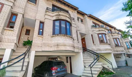 Casa em condomínio fechado com 3 quartos à venda na Rua Curupaiti, 260, Cristal, Porto Alegre por R$ 750.000