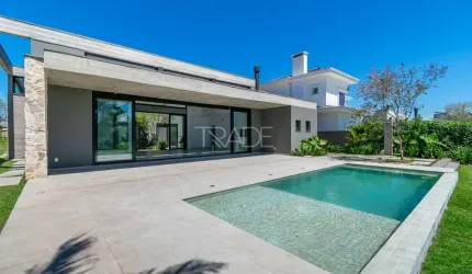 Casa em condomínio fechado com 4 quartos à venda na Avenida Juca Batista, 8000, Belém Novo, Porto Alegre por R$ 4.450.000