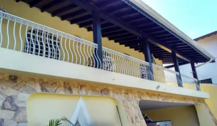 Casa à venda com 451 m², 4 quartos 6 vagas em Taquaral, Campinas