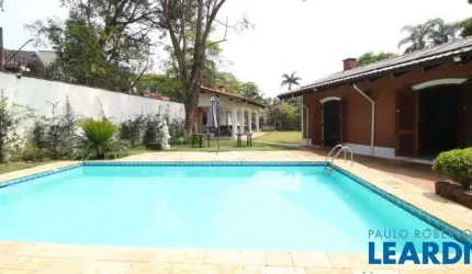 CASA ASSOBRADADA - ALTO DA BOA VISTA  - SP