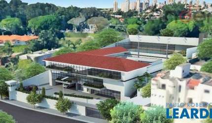CASA ASSOBRADADA - REAL PARQUE  - SP