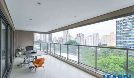 APARTAMENTO - CAMPO BELO  - SP