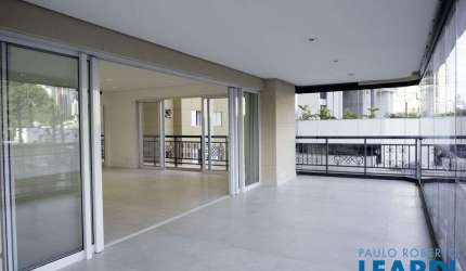 APARTAMENTO - VILA OLÍMPIA - SP