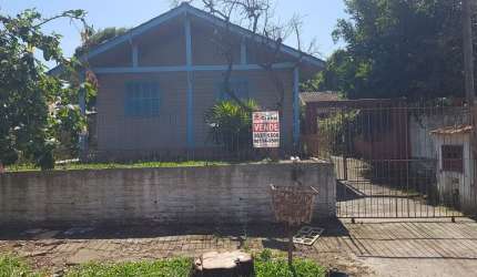 Casa de 90 m², com 03 dormitórios, para venda