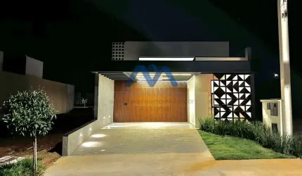 Lindíssima Casa Alto Padrão no Condomínio Villagio Wanel