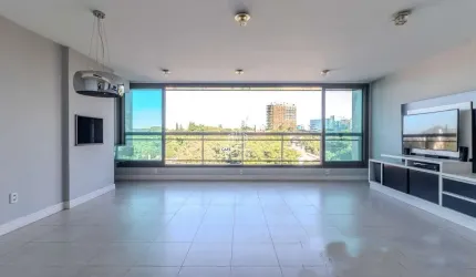 Apartamento com 3 quartos à venda na Rua Primeiro de Janeiro, 150, Três Figueiras, Porto Alegre por R$ 1.960.000