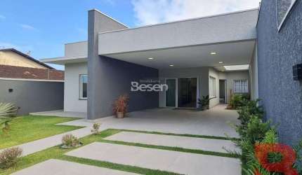 LINDA CASA MOBILIADA COM AREA DE DE FESTA E PISCINA, MEDINDO 180,00M²,  APENAS 240 METROS DA PRAIA, BARRA DO SAÍ !