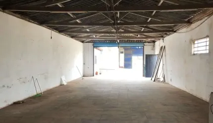 Barracão, 120 m² - venda por R$ 300.000,00 ou aluguel por R$ 1.900,00/mês - Vila Lemos - Bauru/SP