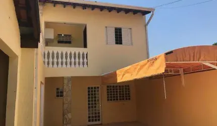 Casa assobradada para locação, Jardim Vânia Maria, Bauru-SP