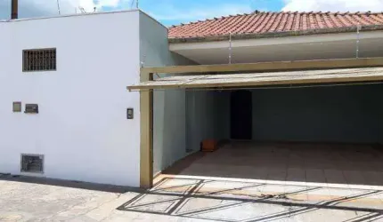 Casa com 3 dormitórios à venda, 300 m² por R$ 620.000,00 - Vila Mesquita - Bauru/SP