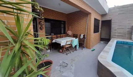 Casa à venda, 162 m² por R$ 900.000,00 - Vilamar - Praia Grande/SP