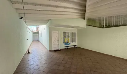 Casa com 3 dormitórios à venda, 4 m² por R$ 880.000 - Vila Guilhermina - Praia Grande/SP