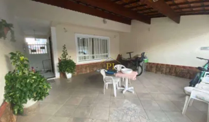 Casa com 3 dormitórios à venda, por R$ 850.000 - Boqueirão - Praia Grande/SP