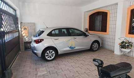 Casa com 2 dormitórios à venda, 4 m² por R$ 695.000 - Vila Guilhermina - Praia Grande/SP