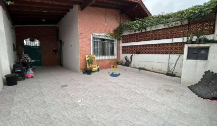 Casa com 2 dormitórios à venda, 100 m² por R$ 525.000 - Maracanã - Praia Grande/SP