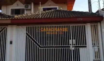 Casa com 4 quartos- Jardim das indústrias