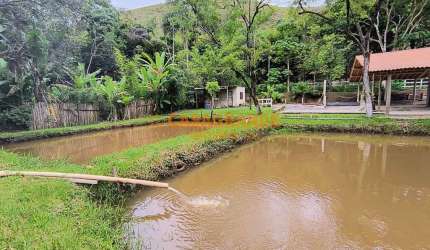 Chácara Com 2 Lagos de Peixes