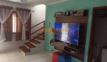 Casa com 2 quartos  58 m², Residencial União