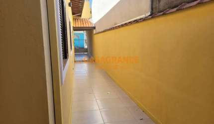 Casa com 02 quartos, 75m² no Jardim Santa Júlia SJC